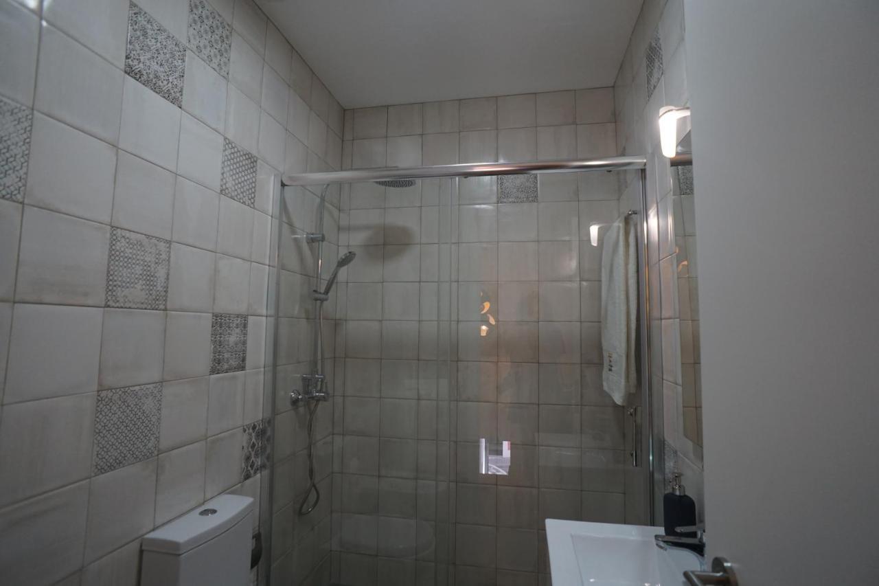 Stylish House - Air Cond, Breakfast, Free Parking, By Porto With Love Lda Vila Nova de Gaia Bagian luar foto